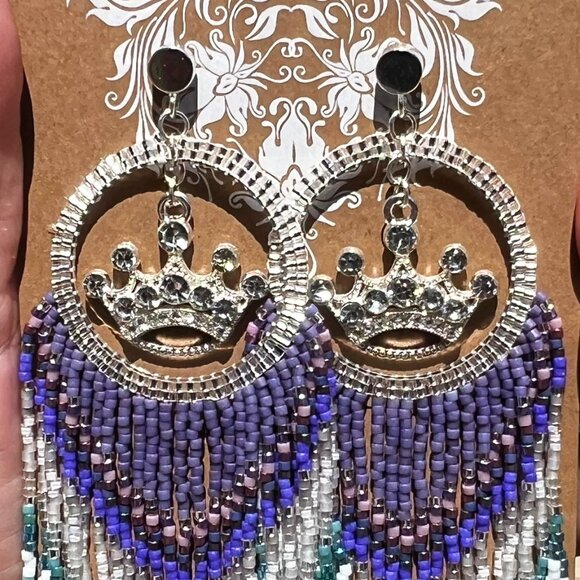 Handmade Beaded Queen Long Fringe Dangle Drop Lightweight Post Hoop Earrings - Picture 4 of 6